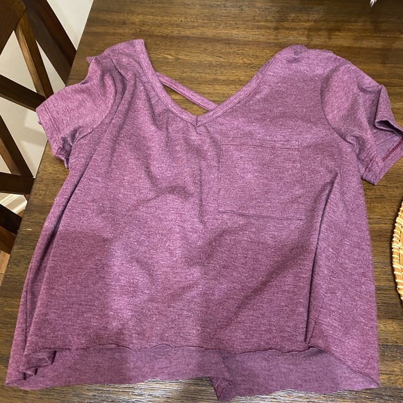 Crop top - Picture 2 of 4